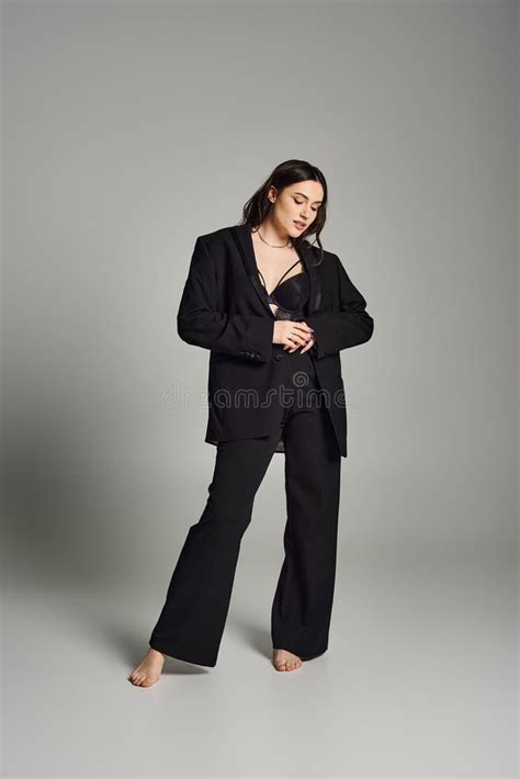 plus size stock photos|90,500+ Plus Size Stock Photos, Pictures & Royalty。